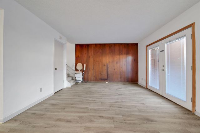 10520 Hammerly Boulevard 249, Houston, TX 77043