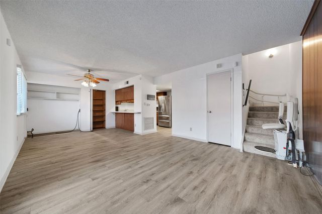 10520 Hammerly Boulevard 249, Houston, TX 77043