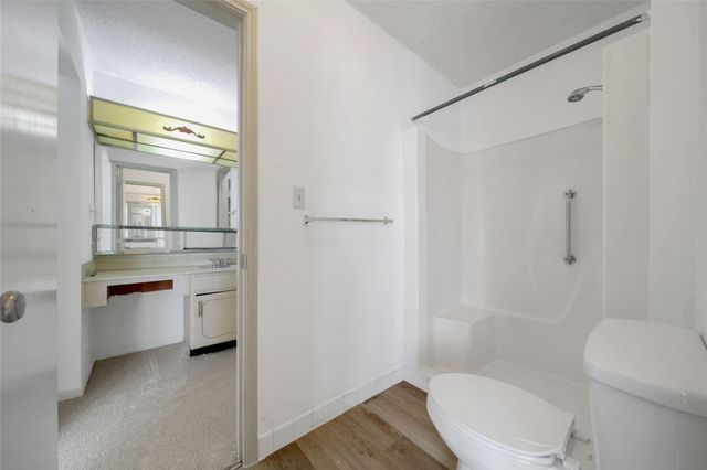 10520 Hammerly Boulevard 249, Houston, TX 77043