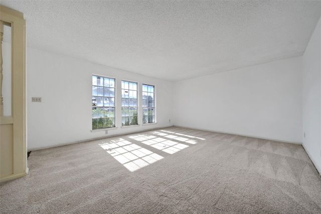 10520 Hammerly Boulevard 249, Houston, TX 77043