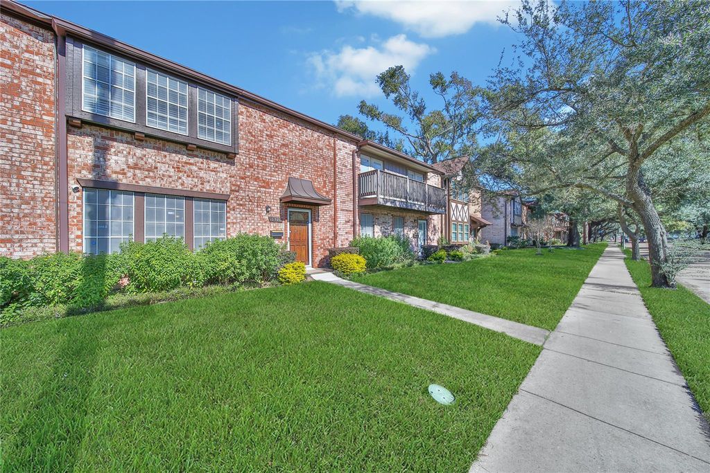 10520 Hammerly Boulevard 249, Houston, TX 77043