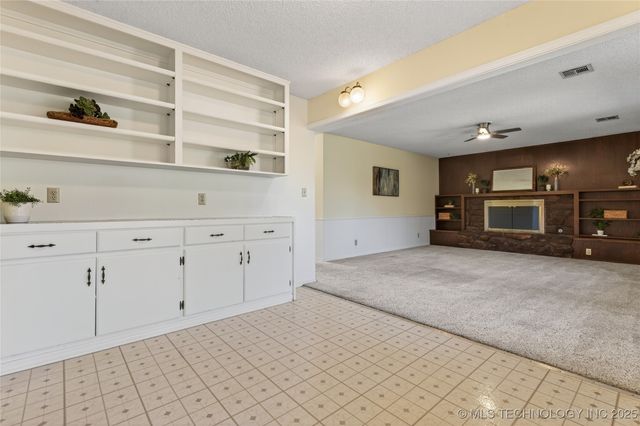 4600 Cara Lee Lane, Bartlesville, OK 74006