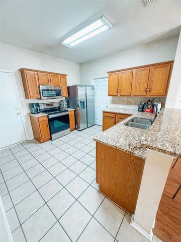 1400 Mountain Air Trail, Fort Worth, TX 76131