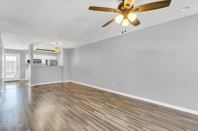 1505 N Center Street Unit 215, Mesa, AZ 85201