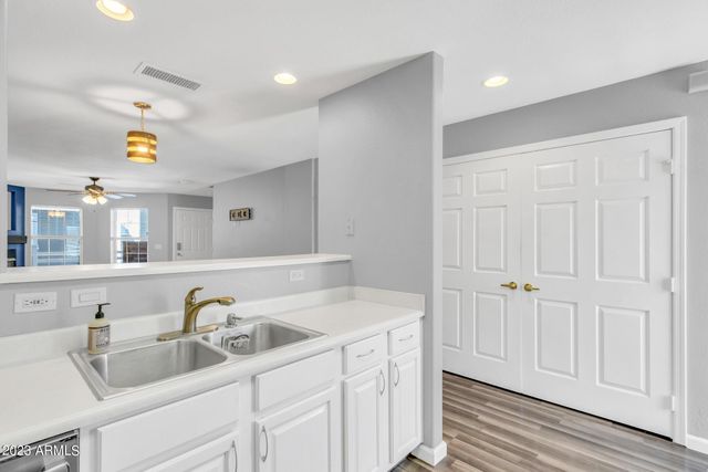 1505 N Center Street Unit 215, Mesa, AZ 85201