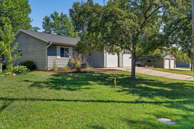 1125 Schafer DRIVE, Onalaska, WI 54650