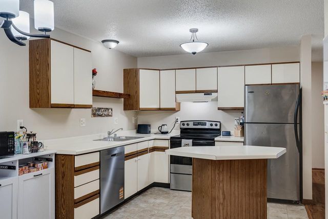 1125 Schafer DRIVE, Onalaska, WI 54650