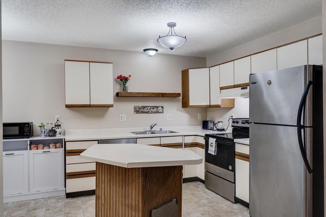 1125 Schafer DRIVE, Onalaska, WI 54650