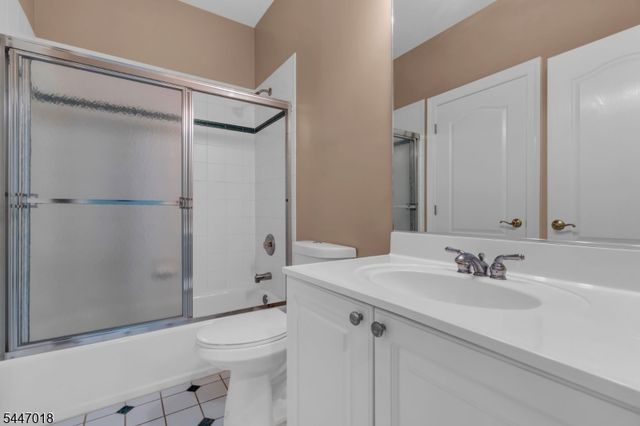 15 Mattben Dr, Warren Twp., NJ 07059