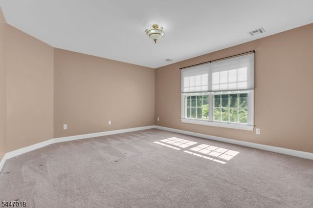15 Mattben Dr, Warren Twp., NJ 07059