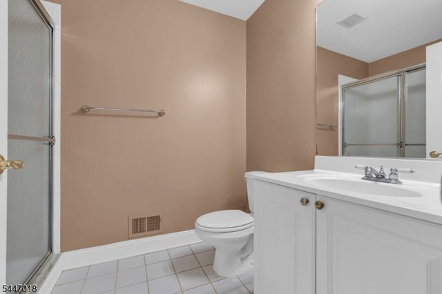 15 Mattben Dr, Warren Twp., NJ 07059