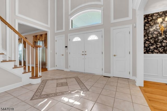 15 Mattben Dr, Warren Twp., NJ 07059