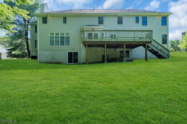 15 Mattben Dr, Warren Twp., NJ 07059