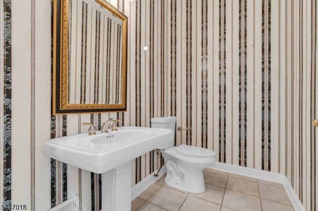 15 Mattben Dr, Warren Twp., NJ 07059