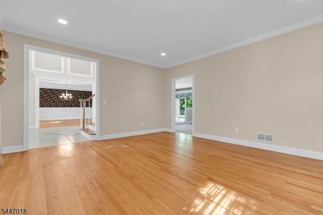 15 Mattben Dr, Warren Twp., NJ 07059