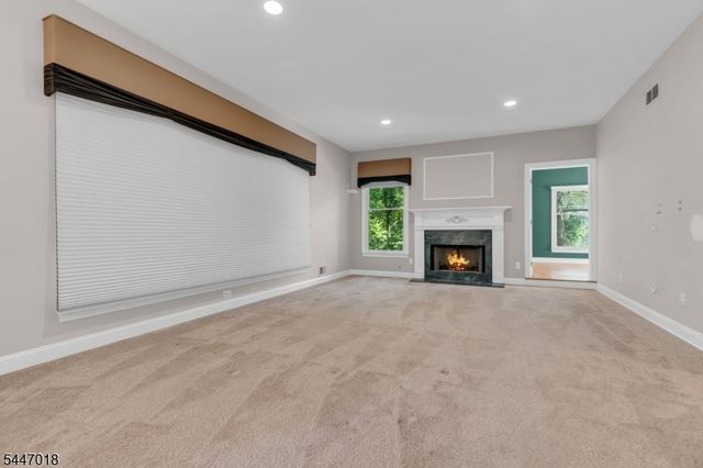 15 Mattben Dr, Warren Twp., NJ 07059