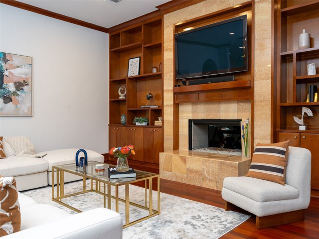 6507 Lupton, Dallas, TX 75225