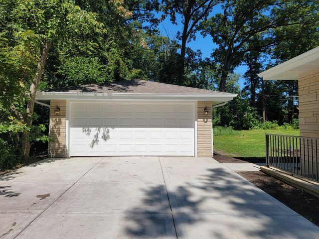 20044 S Kohlwood Drive, Mokena, IL 60448
