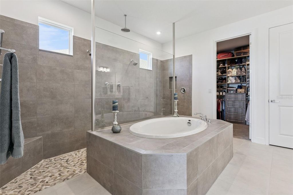 Image 23 of property listing at 2191 TIMBER CREEK LANE, Clermont, FL 34715