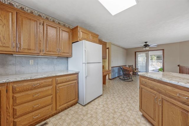 1688 17th Avenue, Marion, IA 52302