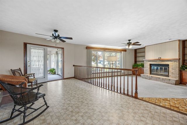 1688 17th Avenue, Marion, IA 52302