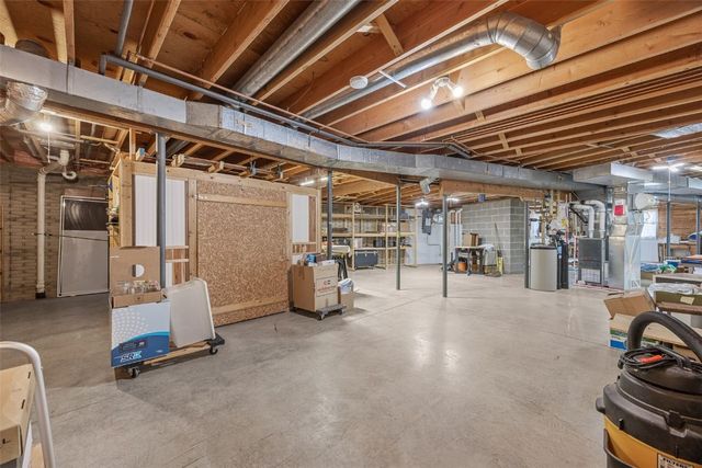 1688 17th Avenue, Marion, IA 52302