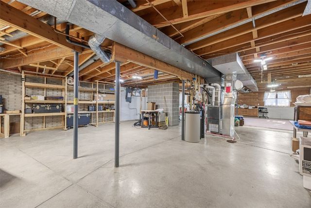 1688 17th Avenue, Marion, IA 52302