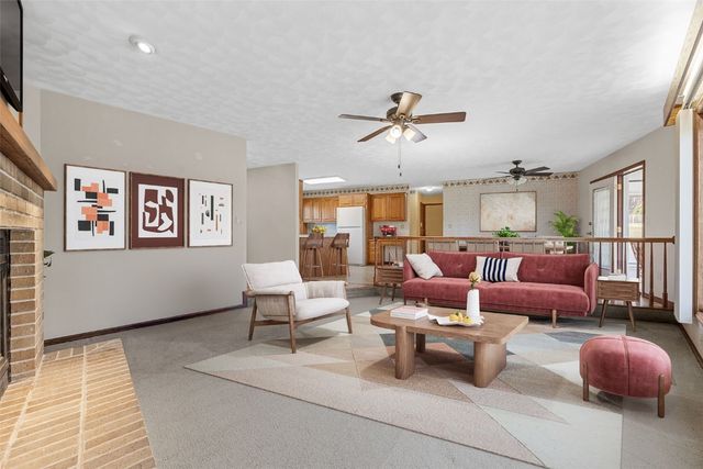 1688 17th Avenue, Marion, IA 52302