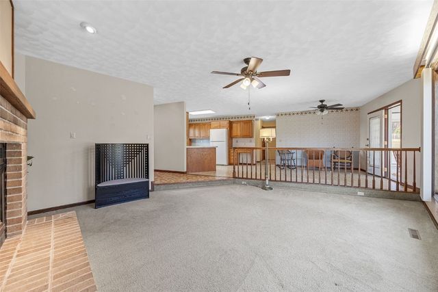 1688 17th Avenue, Marion, IA 52302