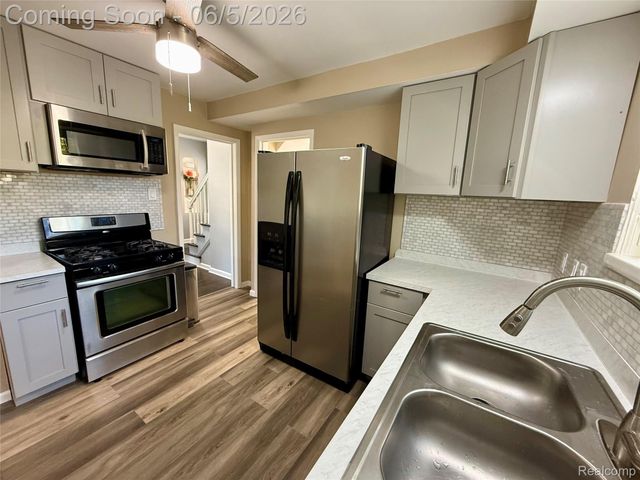 14860 Vaughan Street, Detroit, MI 48223