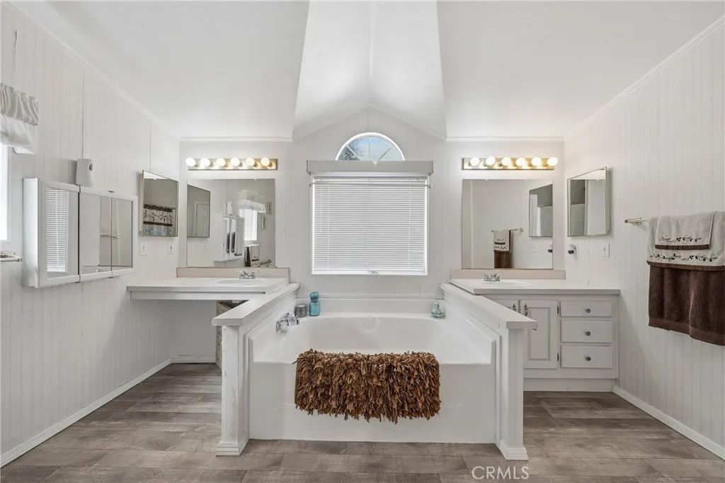 7765 Verna Way, Lucerne, CA 95458
