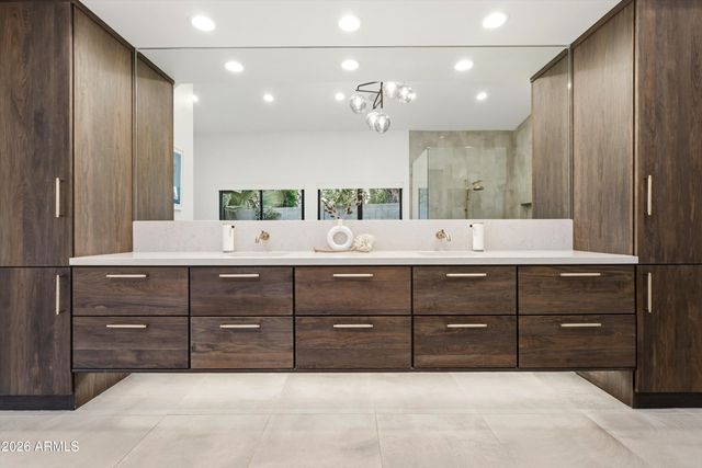 540 W SOLANO Drive, Phoenix, AZ 85013