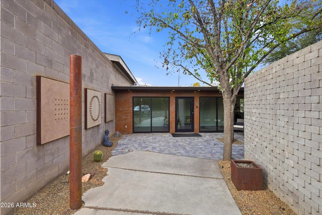 540 W SOLANO Drive, Phoenix, AZ 85013