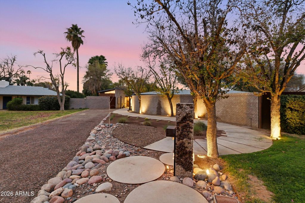 540 W SOLANO Drive, Phoenix, AZ 85013