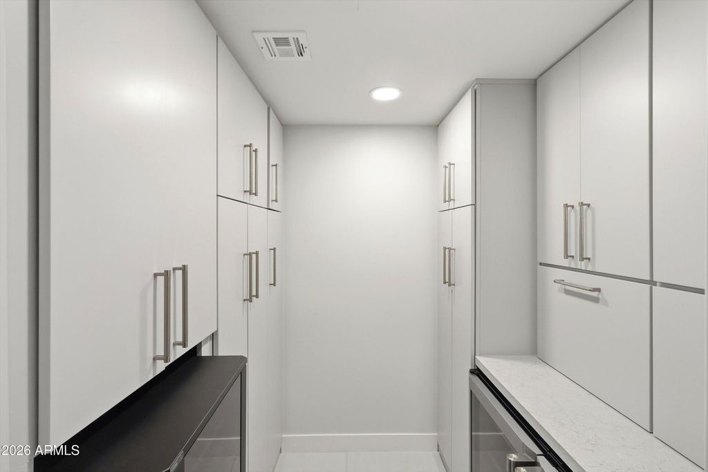 Image 12 of property listing at 540 W SOLANO Drive, Phoenix, AZ 85013