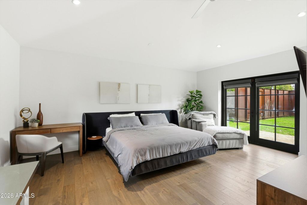 Image 28 of property listing at 540 W SOLANO Drive, Phoenix, AZ 85013