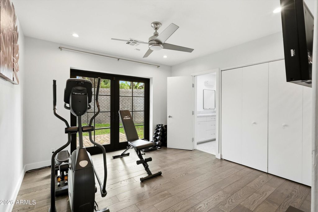 Image 33 of property listing at 540 W SOLANO Drive, Phoenix, AZ 85013