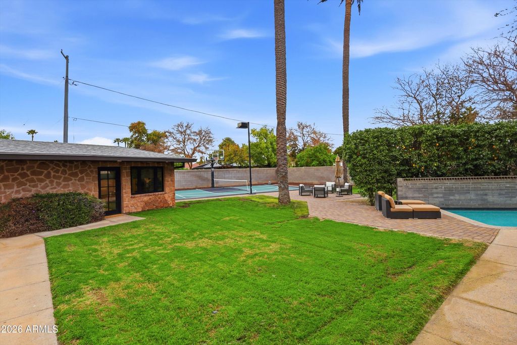 Image 42 of property listing at 540 W SOLANO Drive, Phoenix, AZ 85013