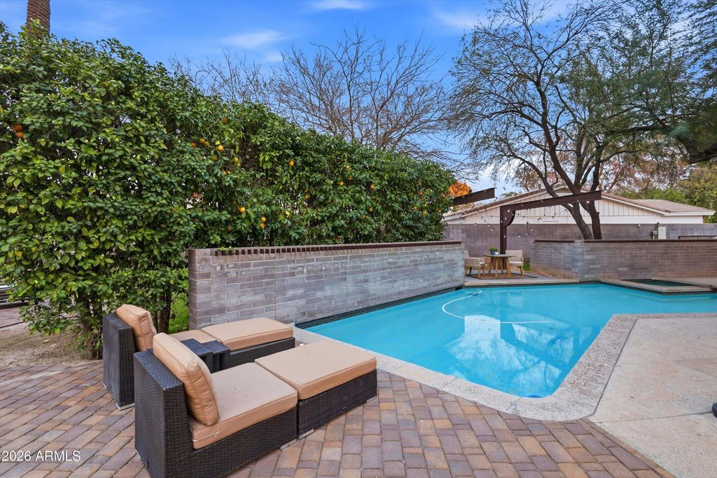 Image 50 of property listing at 540 W SOLANO Drive, Phoenix, AZ 85013