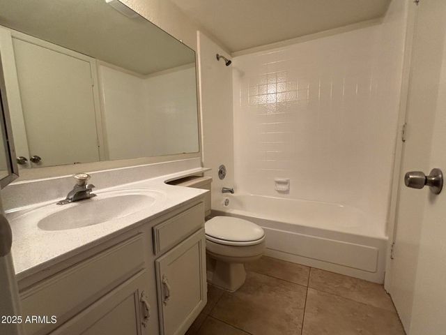 3716 E UNIVERSITY Drive 2010, Mesa, AZ 85205