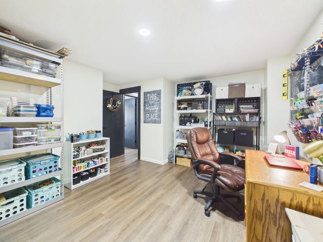 1222 N Oak Ridge Ct, Goddard, KS 67052