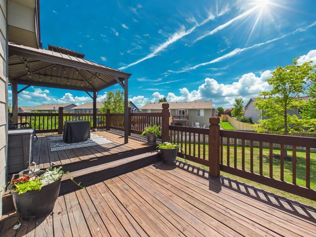 1222 N Oak Ridge Ct, Goddard, KS 67052