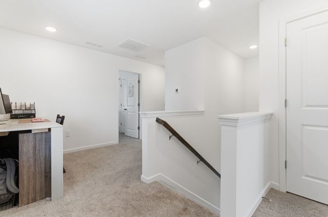 106 Timber Crest Trl, White Bluff, TN 37187