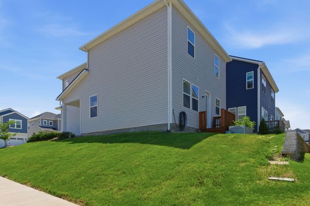 106 Timber Crest Trl, White Bluff, TN 37187