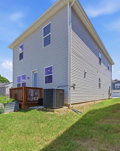 106 Timber Crest Trl, White Bluff, TN 37187