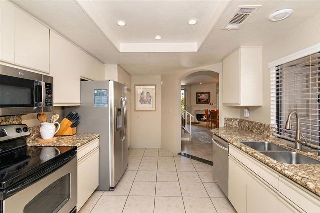 38315 Crocus Lane, Palm Desert, CA 92211