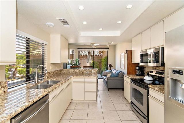 38315 Crocus Lane, Palm Desert, CA 92211