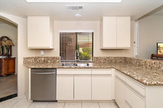 38315 Crocus Lane, Palm Desert, CA 92211