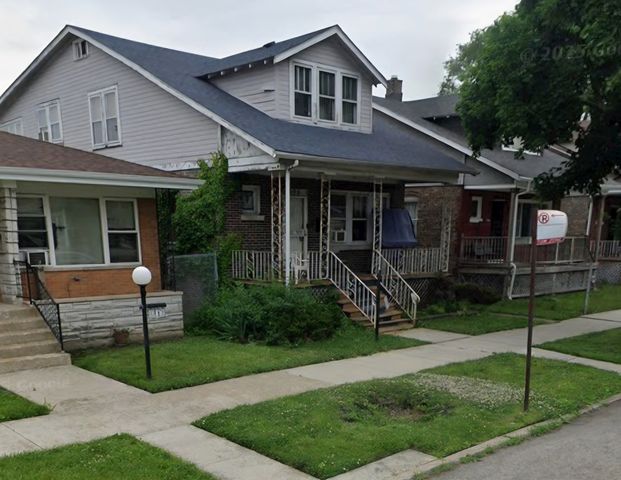 9905 S Yale Avenue, Chicago, IL 60628