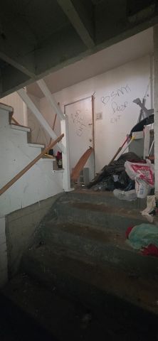 9905 S Yale Avenue, Chicago, IL 60628
